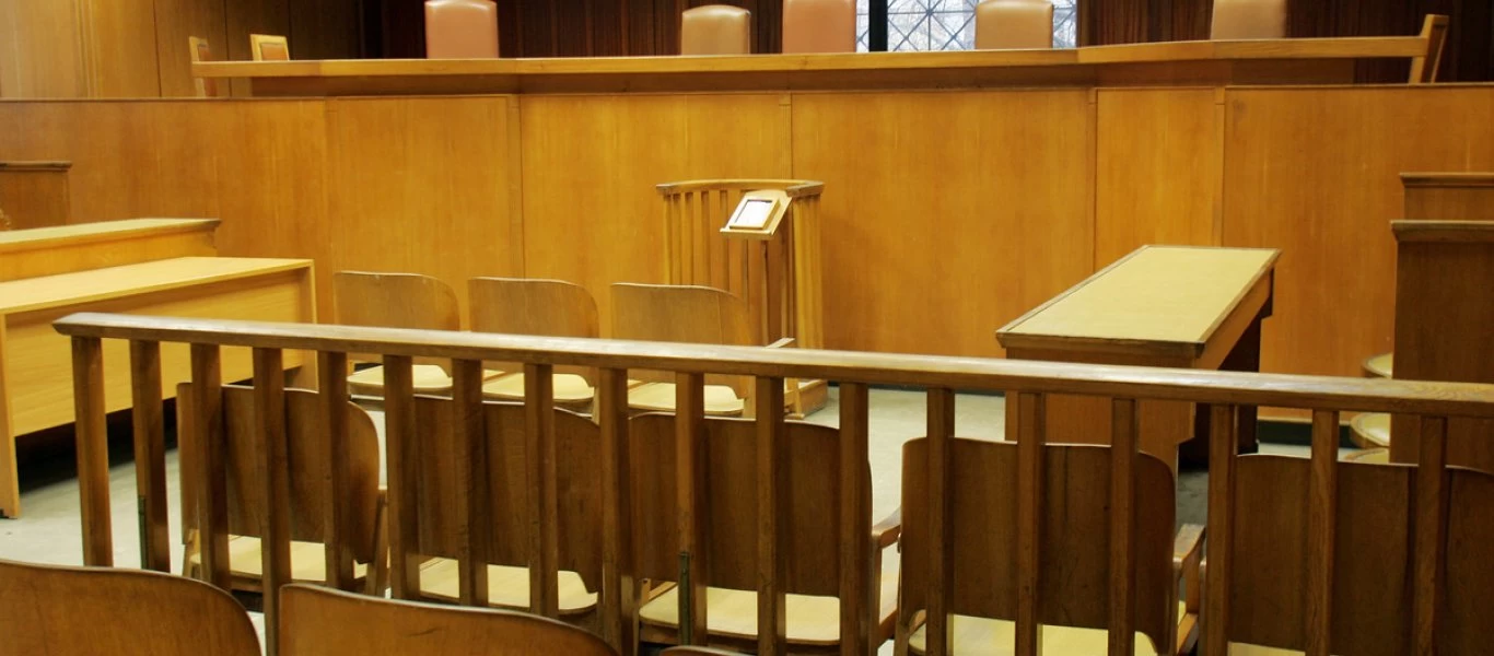 Ευελπίδων: Δικαστής προανήγγειλε την απόφασή του σε βάρος συμβασιούχων «γιατί αυτοί κατέστρεψαν τη χώρα»